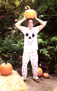 Matthew Gray Gubler 47600811