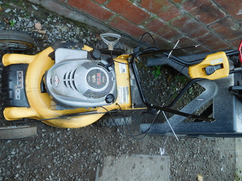 TONDEUSE A MOTEUR THERMIQUE BRIGGS&STRATTON 675 SERIES READY START 190 CC