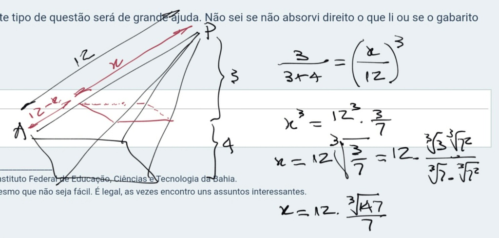 Semelhança entre pirâmides e seus volumes. Scre1197