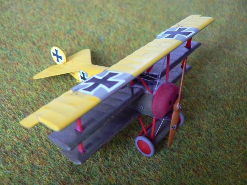 [REVELL] FOKKER DR-1 Réf 4744 10511