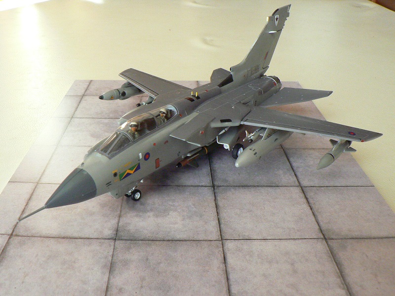 PANAVIA TORNADO GR 4/4A moule AIRFIX Réf 80328 - Page 2 6512