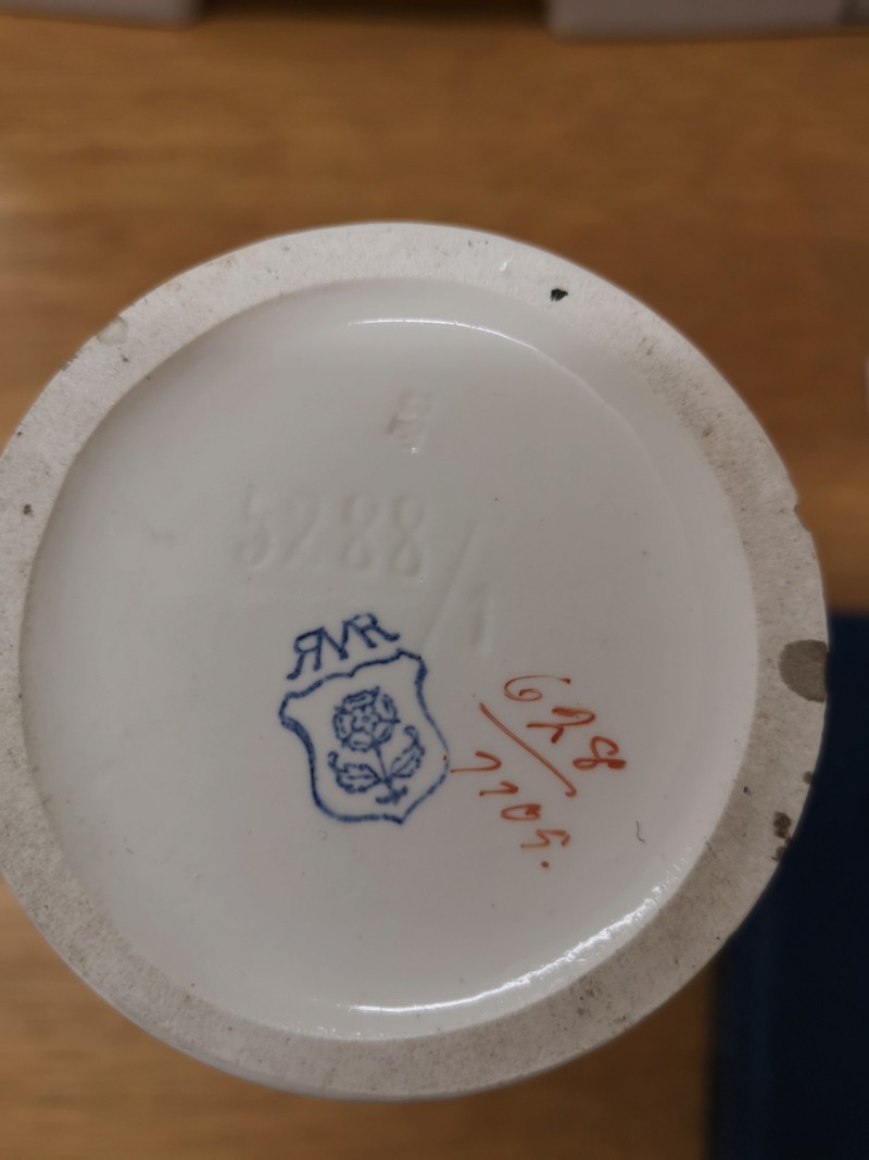 Need help identifying pottery 20190313