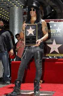 2012.07.11 - Rolling Stone - Slash Speaks After Hollywood Walk of Fame Dedication 53167210