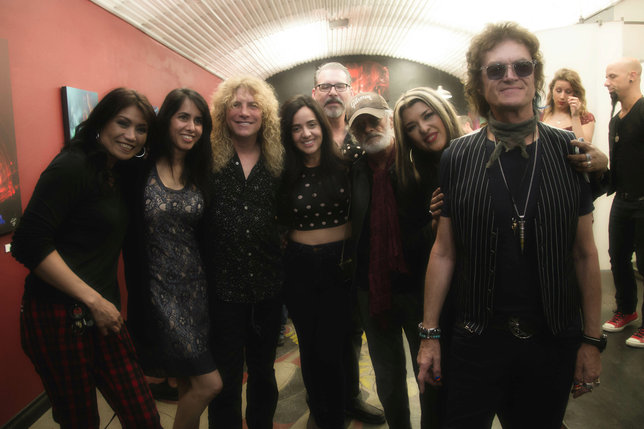 2015.04.19 - California Rock News - Steven Adler Debuts Fine Artwork Collection at Forgotten Saints L.A. Img_3516