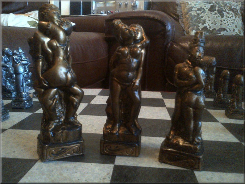 Antique Bronze and Aged Pewter Effect Adult_10
