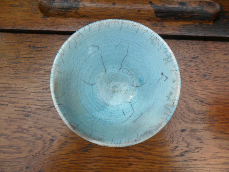 Tenmoku small bowl Simple 'S' makers mark. Any ideas? Sam_5170
