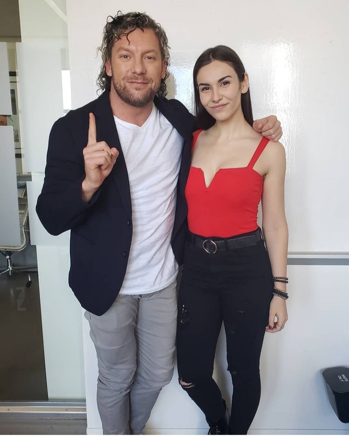 ¿Cuánto mide Alicia Atout? - Altura - Real height 20210116