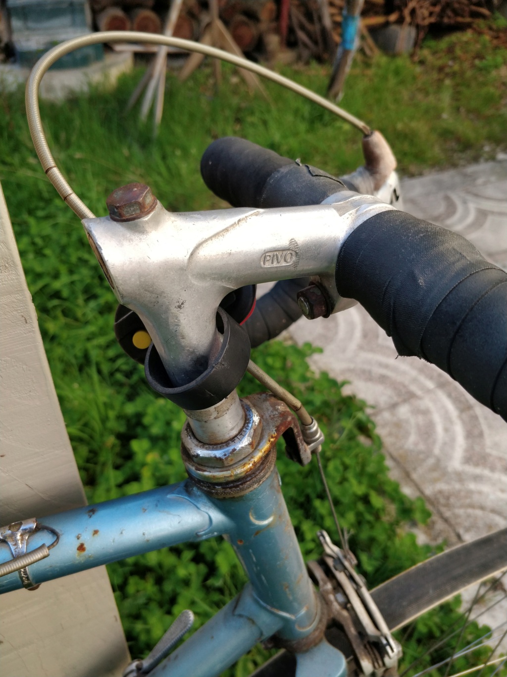 Prochaine restauration d'un vélo inconnu Img_2020