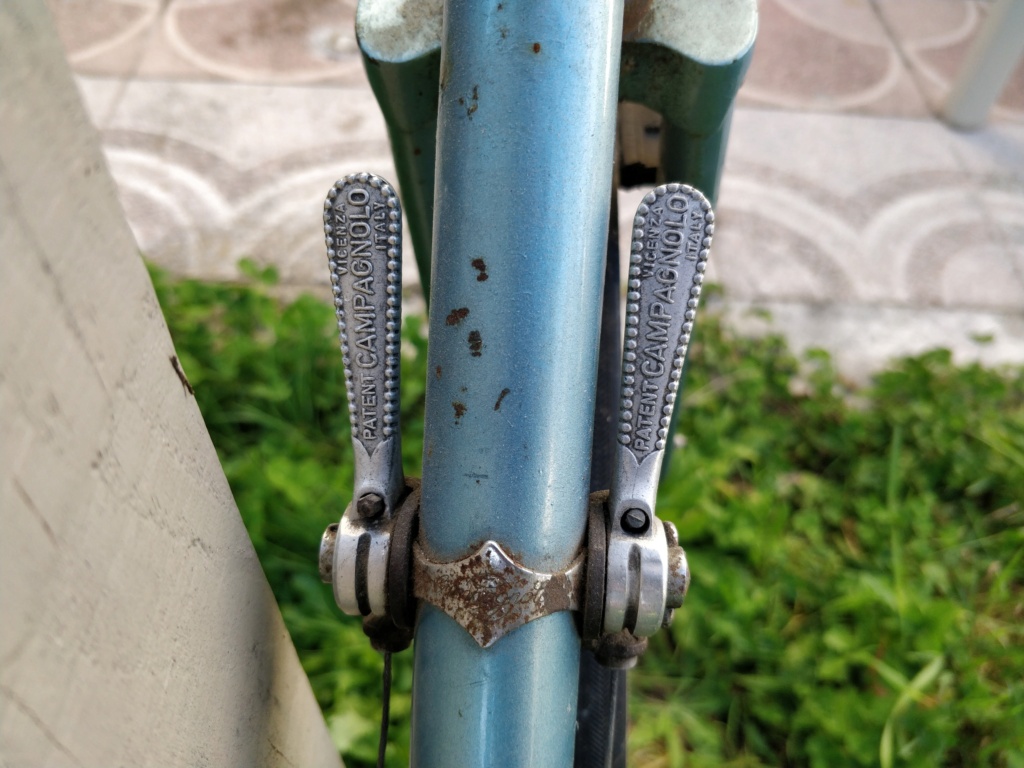 Prochaine restauration d'un vélo inconnu Img_2026