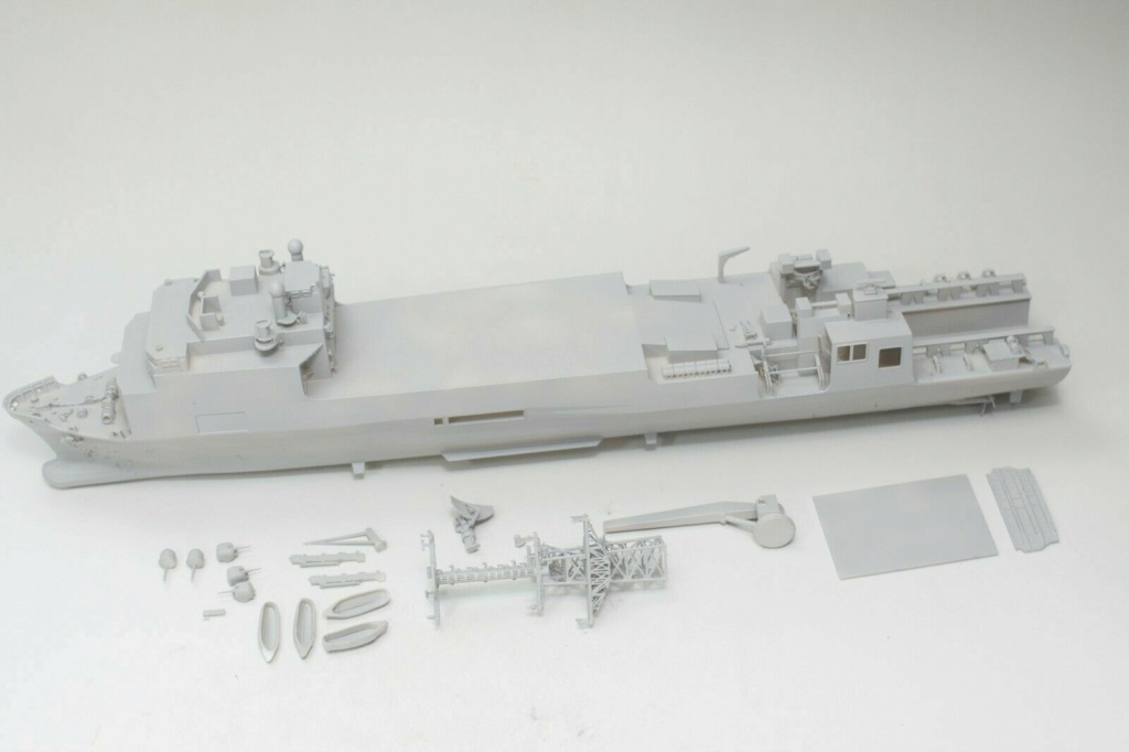Nouveautés Coques Grises au 1/350 - Page 7 S-l16010