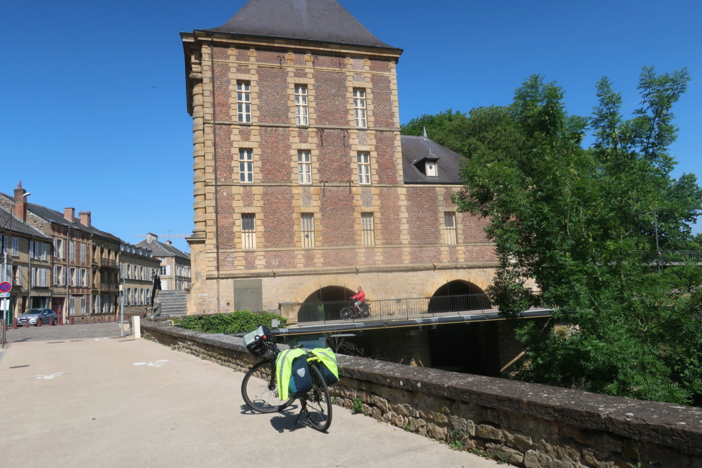        Un petit voyage à vélo dans les Ardennes et autres départements du Grand Est Img_3613