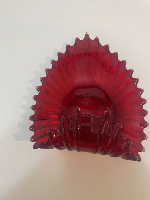 Handled bonbon red glass dish - Fostoria Glass Ruby Heirloom 9c469010