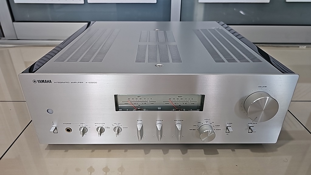 Yamaha A-S2200 amplifier (SOLD on May 2, 2024) A-s22010