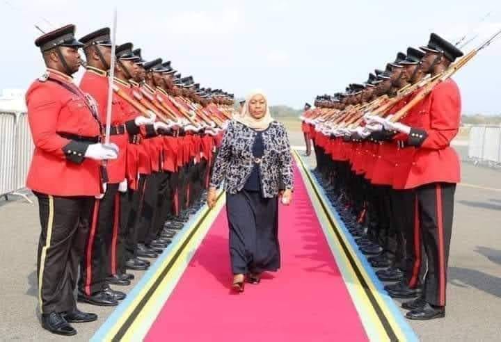  السيدة " حليمــــة يعقـــــوب " رئيسة سنغافورة ( الرئيسة المسلمة  ) 2_n_a24