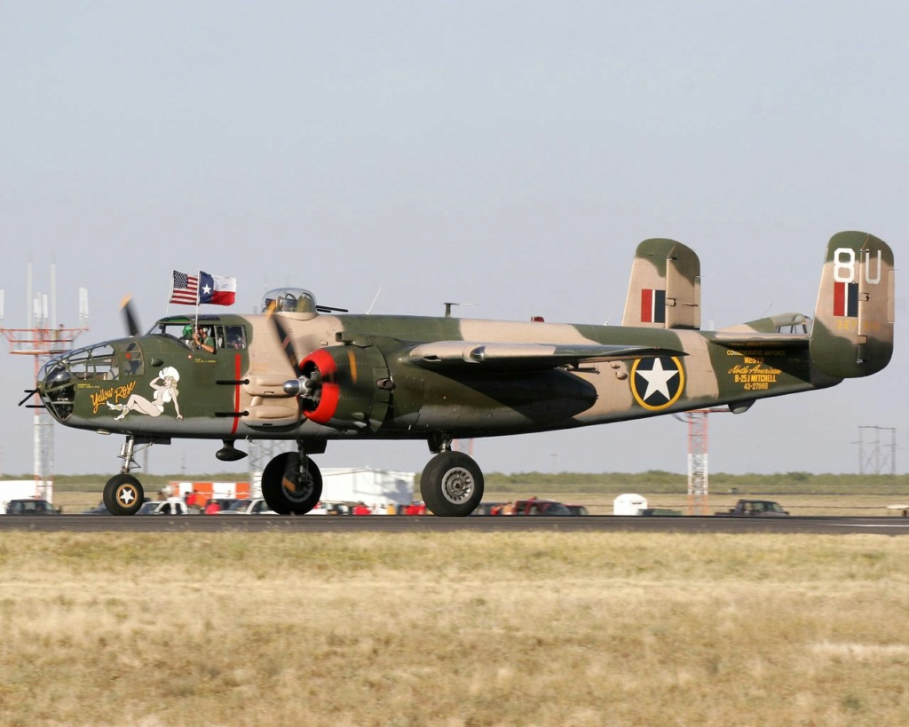 La Commemorative Air Force B-25q10