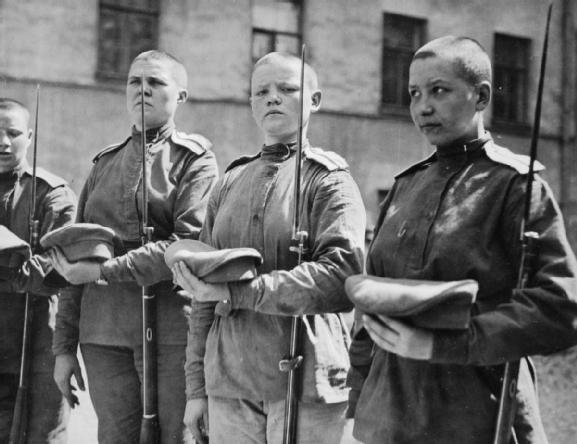 «bataillons de la mort» féminins 1917 Bochka11