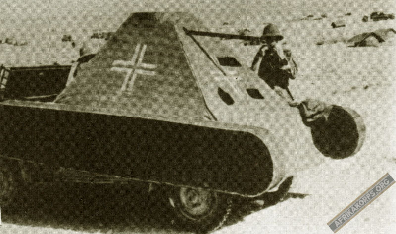 Les vehicules de Commandement de Rommel Dummy_11