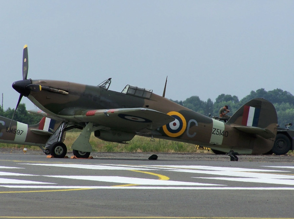 Avions volants sauves de la casse WWII - Page 4 Hawker15