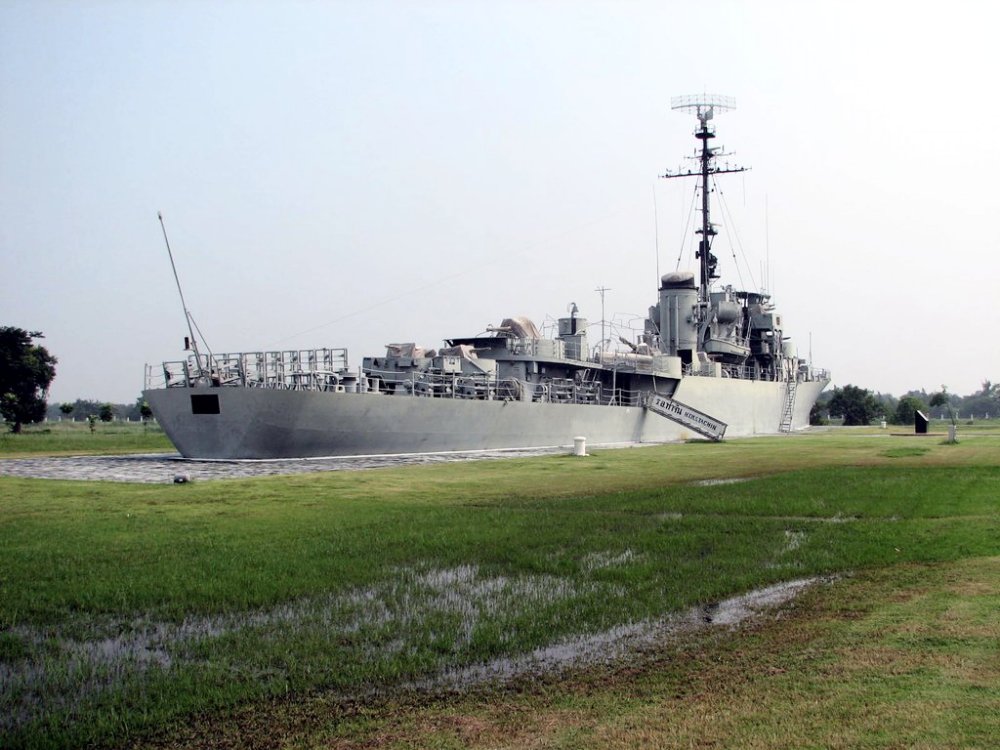 Destroyers Thai ex-US Htms_114