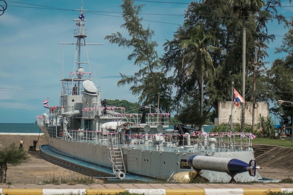 Destroyers Thai ex-US Htms_c13