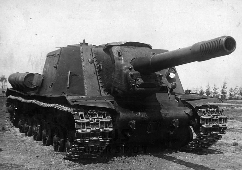 SU/ISU-152 contre les chars lourds allemands Isu-1512