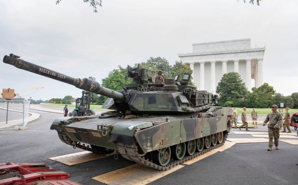 Tanks et avions de chasse : Washington prépare le 4 juillet  July-f10
