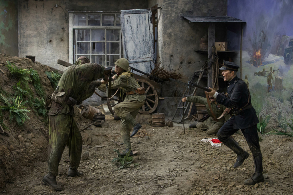 La Russie crée le « plus grand diorama de guerre du monde » Khanda15