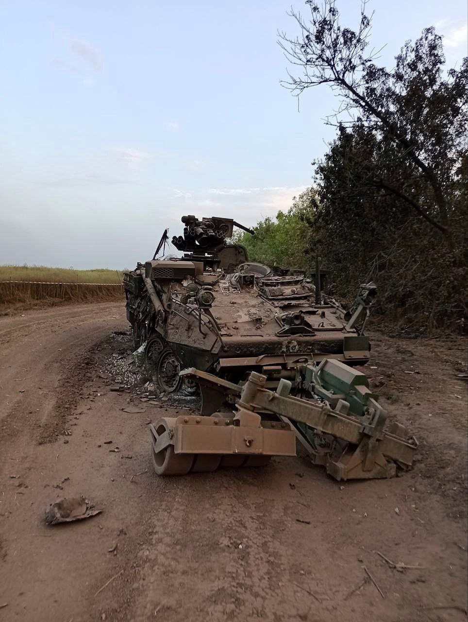 Les blindes de l OTAN en Ukraine M1132_10