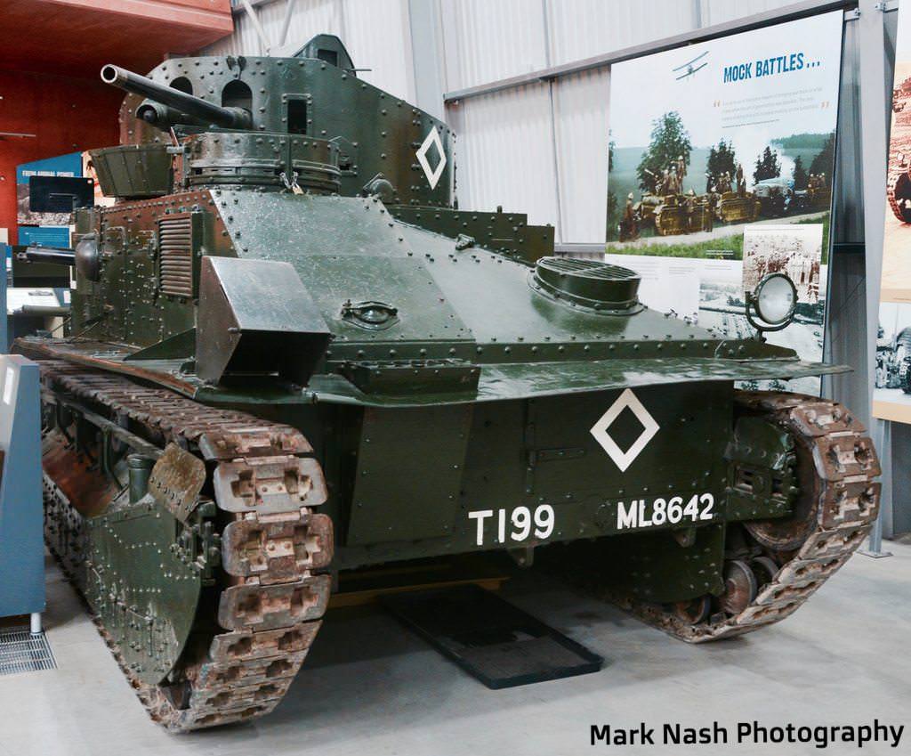 VICKERS Medium Tank Mk.II -8/2014 Medium12