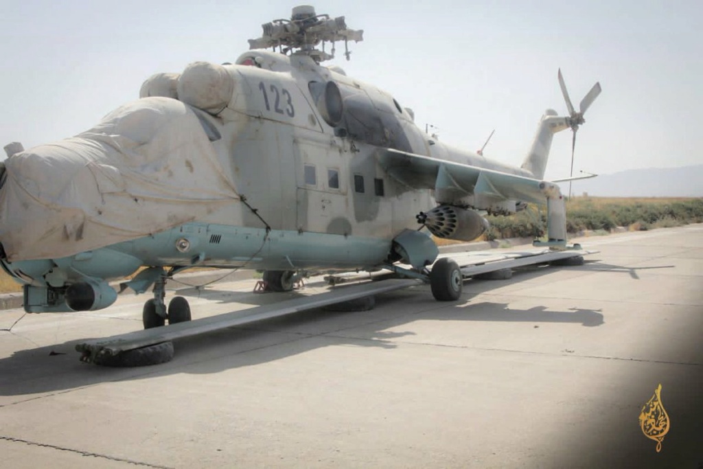 Capture de materiels par les talibans Mi-24_11