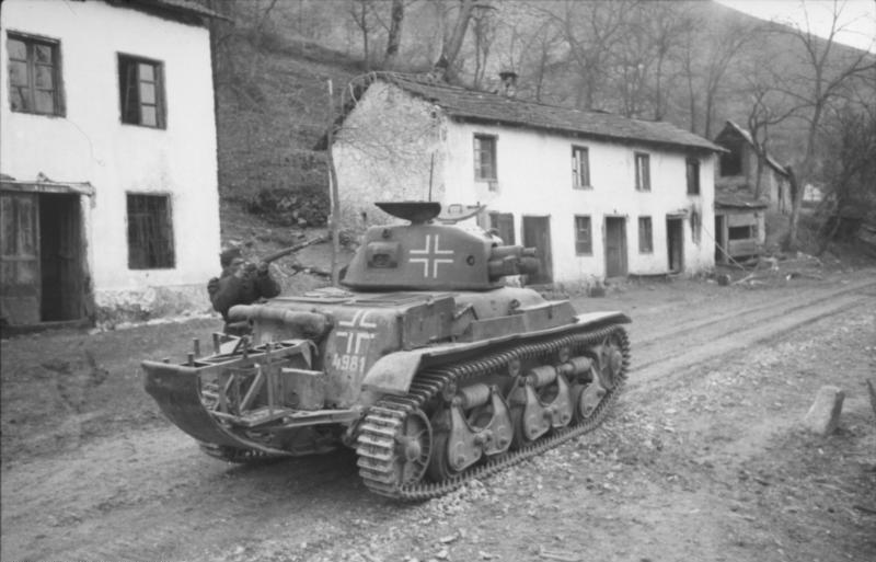 Beute Panzer : une demande de Photo ... - Page 3 Renaul24
