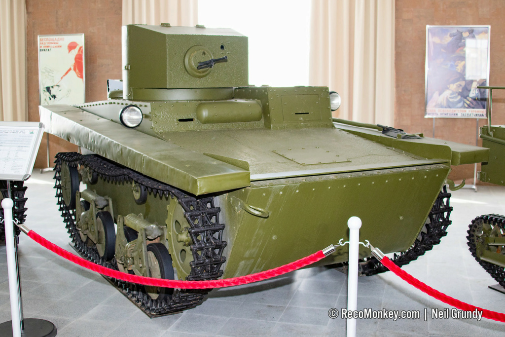 Le Musée militaire de l’UMMC en Russie T-37a_10