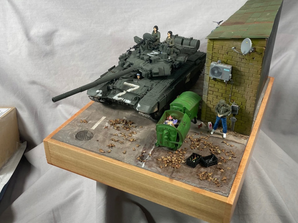Diorama 1/35e guerre en Ukraine T-90410