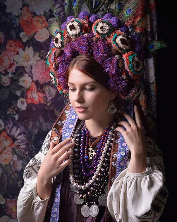 Charme ukrainien habits traditionnels Ukrain12