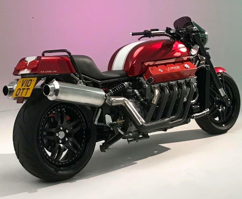 Kawasaki Z1-6 cylindres-1400cc V10_10