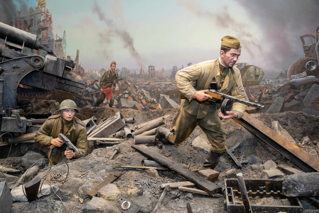 La Russie crée le « plus grand diorama de guerre du monde » Zberli13