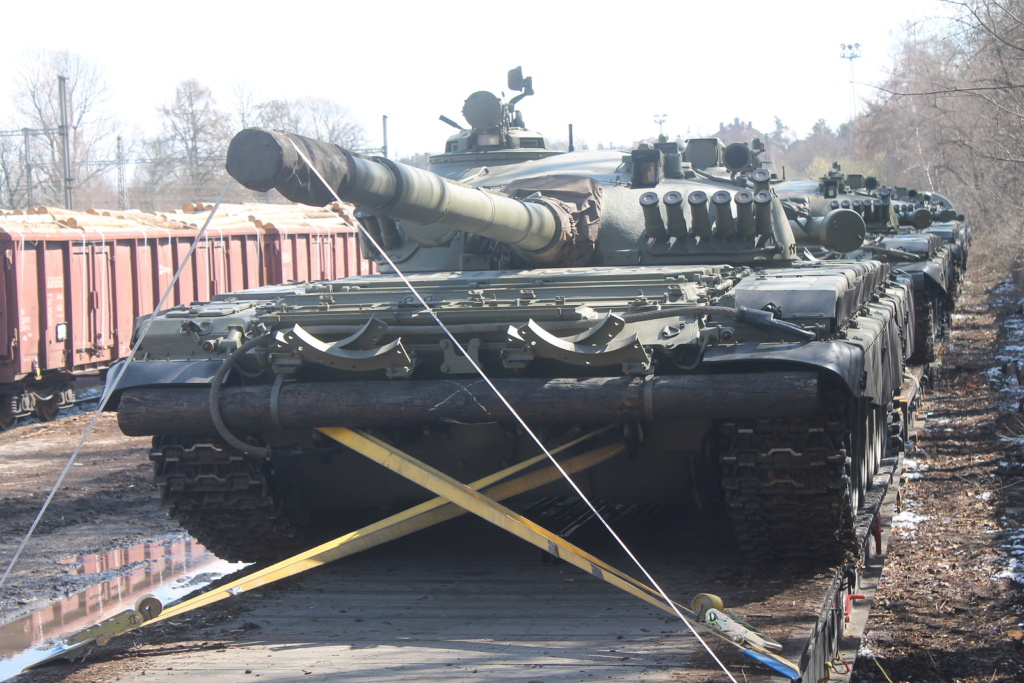 Envois de materiels militaires en Ukraine Zt-72_10