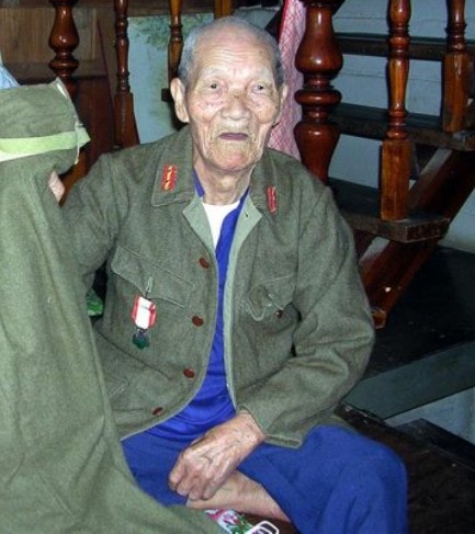 Ancien soldat japonais refugie en Thailande Zz027