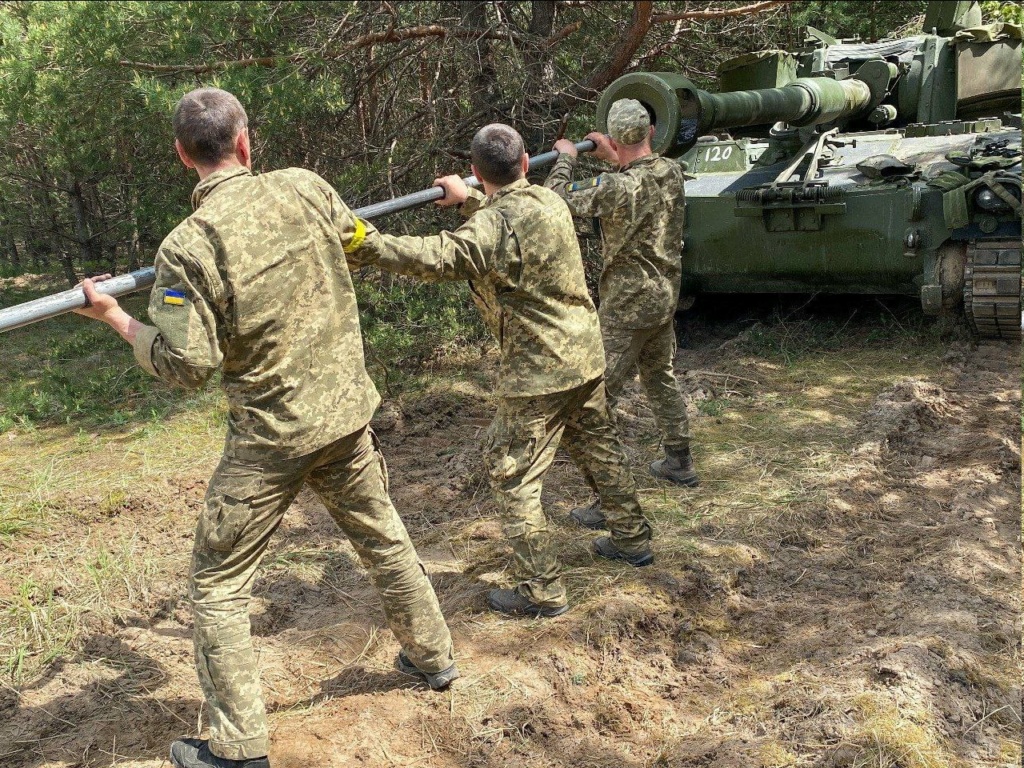 Envois de materiels militaires en Ukraine - Page 3 Zzm10912