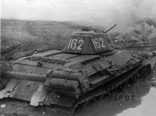Remforcement blindage sur les T-34/76 Zzzz1375