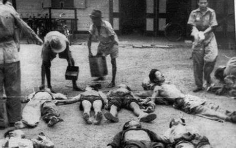 Massacres britanniques contre les Rouges malais Zzzz5938