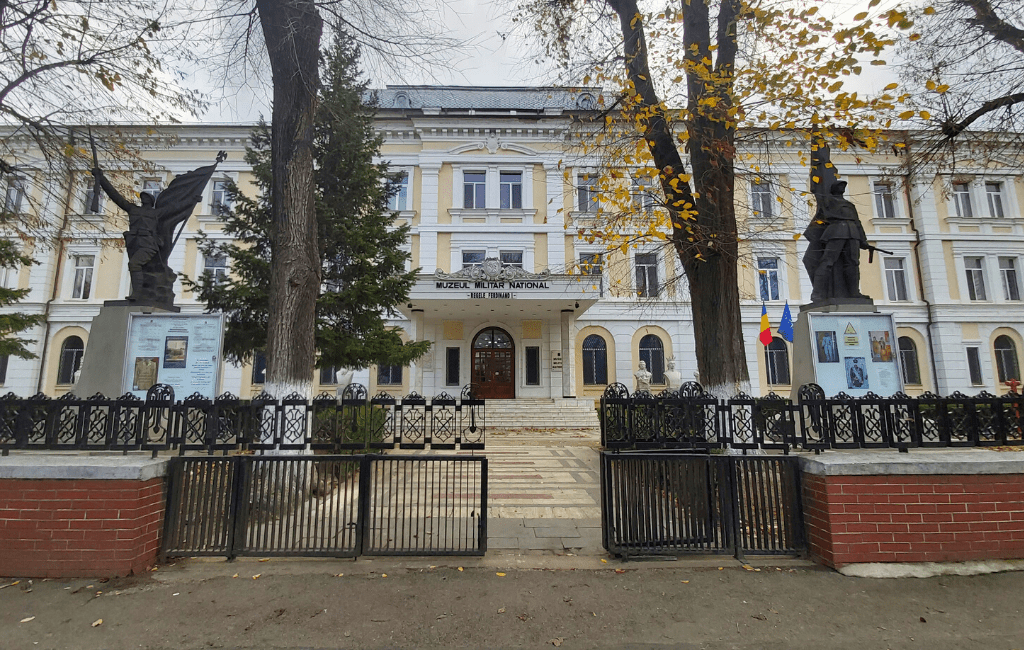 Le Musée militaire national a Bucarest Zzzzz248