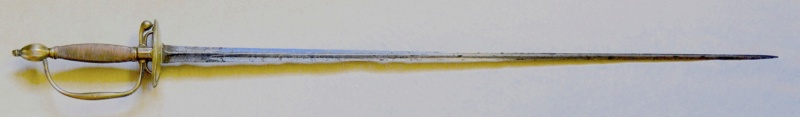 Une épée d'officier type 1767 au début de la Révolution Eapeae47