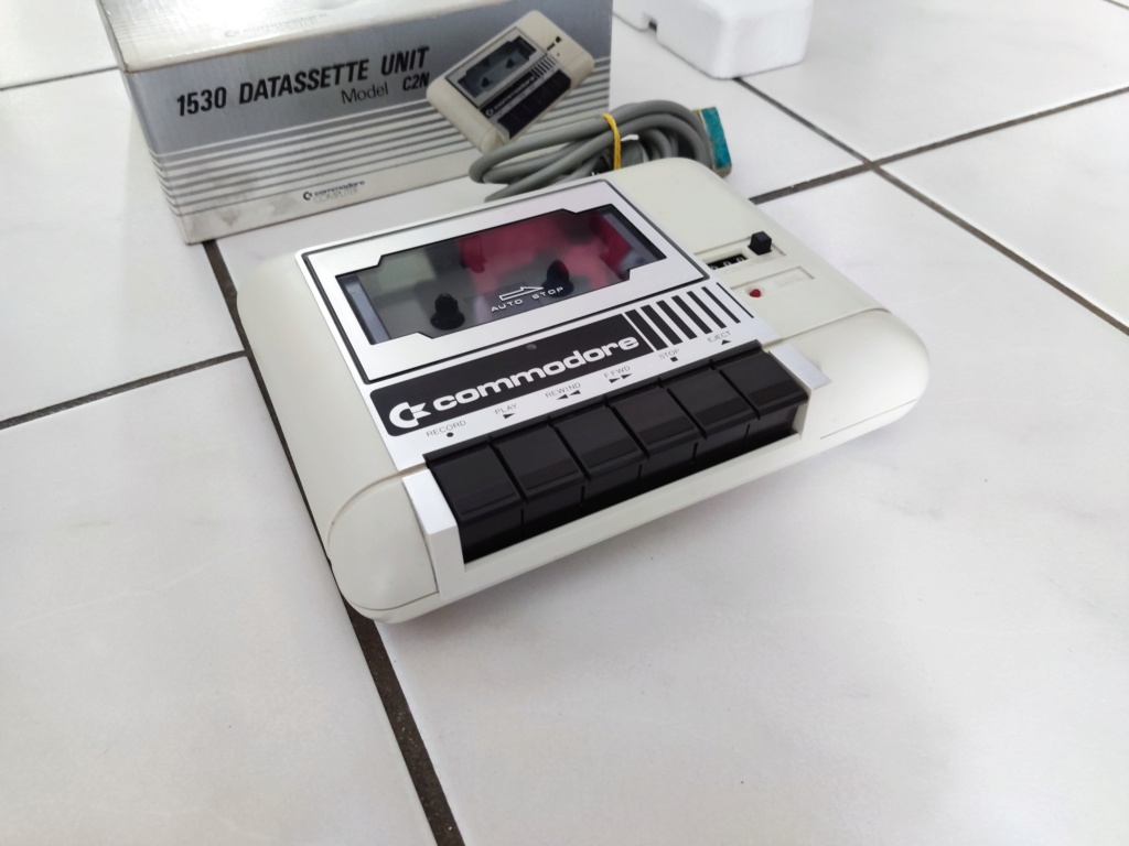 [VENDU] Lot Commodore 64 Img_2082