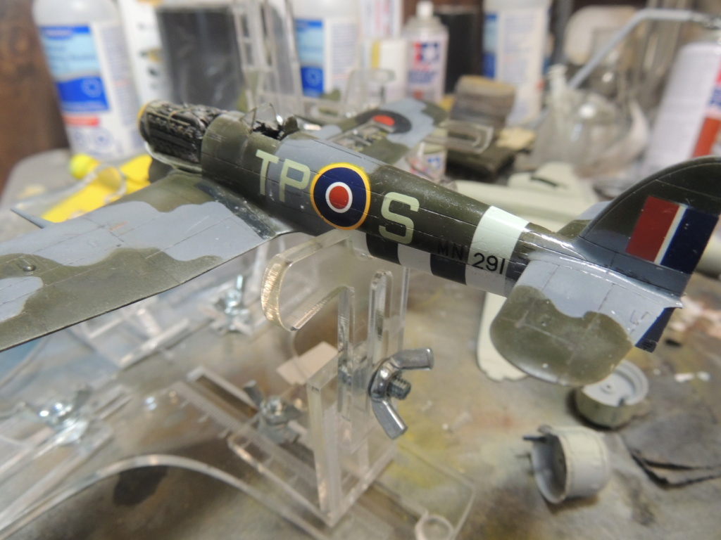 [Airfix] Hawker Typhoon IB [fini] - Page 2 Dscn9050