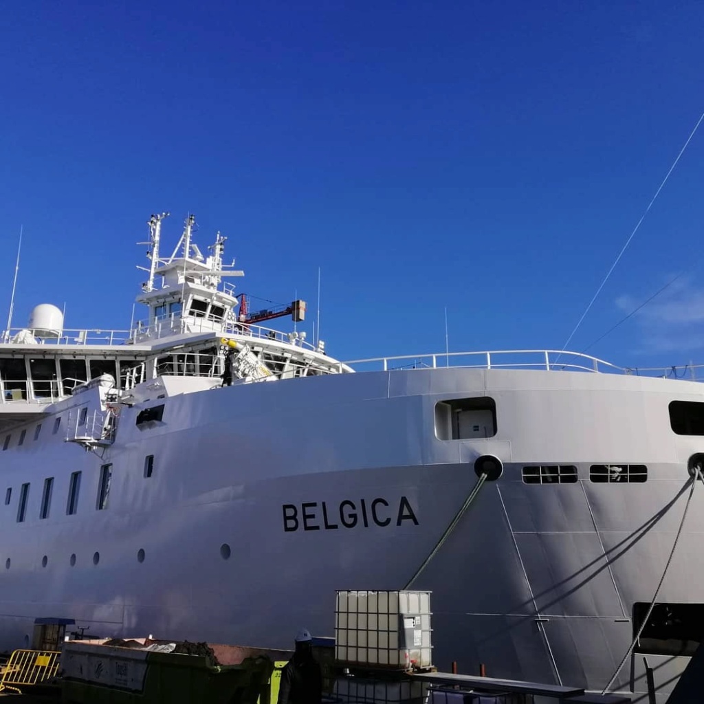 New Federal Research Vessel BELGICA - Page 3 12700710