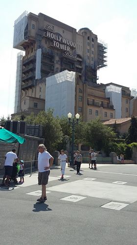 The Twilight Zone Tower of Terror - Un Saut Dans la Quatrième Dimension (2007-2019) - Page 22 37669310