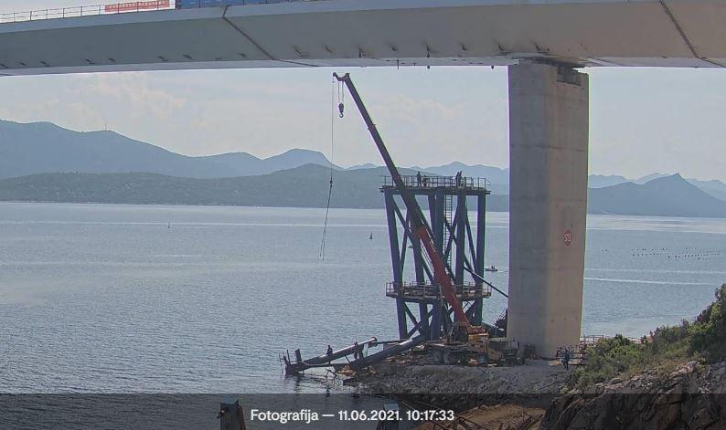 New China TV: China-constructed Peljesac Bridge progressing at speed in Croatia - Page 23 12_jfi10