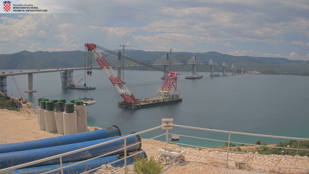 New China TV: China-constructed Peljesac Bridge progressing at speed in Croatia - Page 33 Camera15