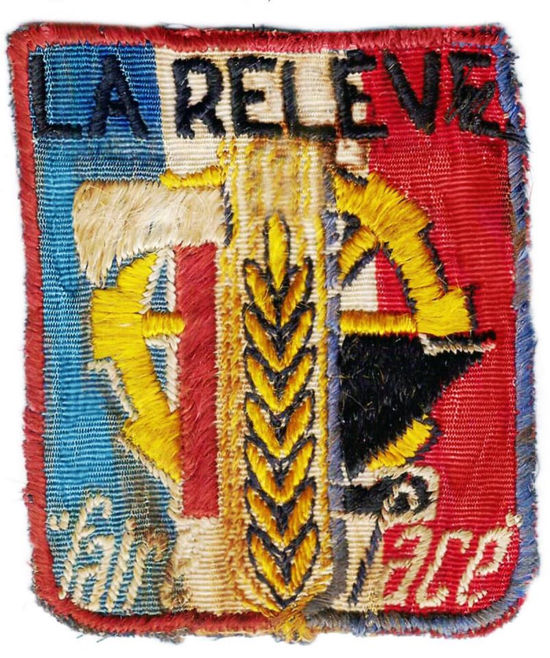 Insigne tissu à identifier . Période Etat Français ? 11833911